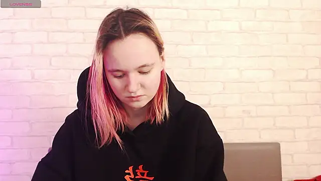 Ericha Stone online show from 02-26-26, 01:37