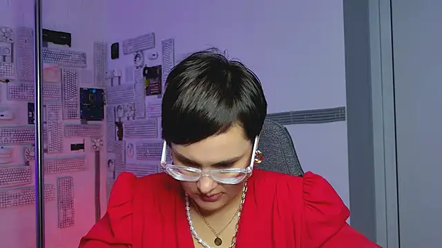 LauraDavidsons online show from 09-14-25, 07:18