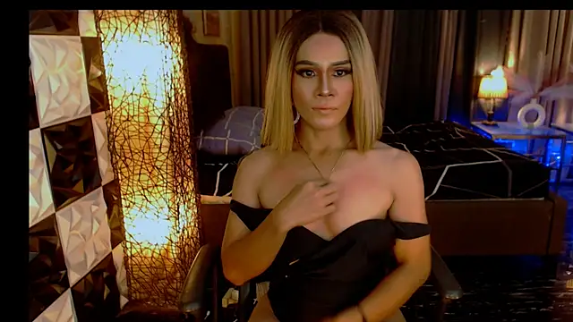 ElegantKellyTS online show from 11-08-25, 07:19