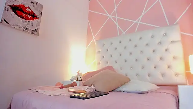 Viictoriia Lopez online show from 10-01-25, 12:11