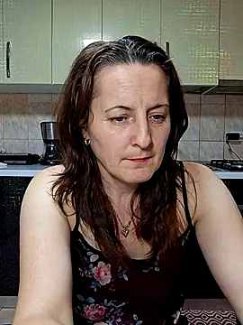 Fluturas2 online show from 11-16-25, 09:09