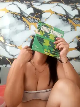 Alisson Morgann online show from 11-30-25, 01:04