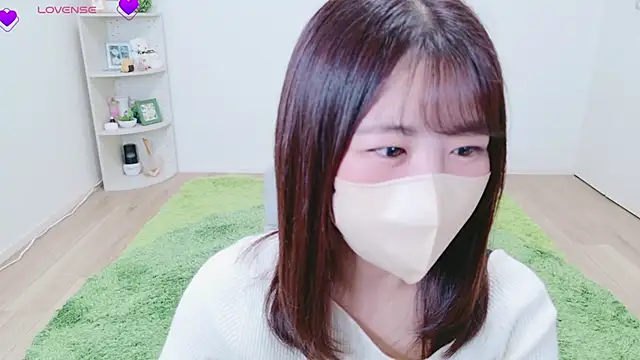 Snapshot of Haru_chiii chatting on 11-19-25, 12:16 Haru chiii online show from 11-19-25, 12:16