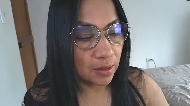 LissafeetHott online show from 11-26-25, 06:31