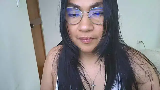 LissafeetHott online show from 12-15-25, 09:52