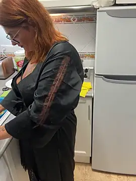 IrishmilfAnna online show from 10-16-25, 07:04