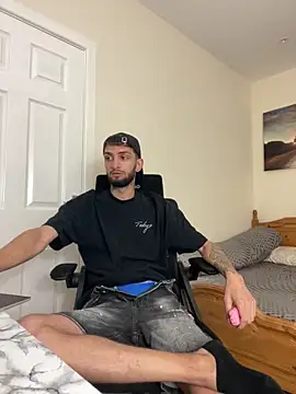 Snapshot of mixedcouplee69 chatting on 09-22-25, 03:25 mixedcouplee69 online show from 09-22-25, 03:25