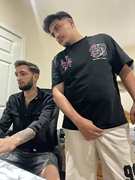 Snapshot of mixedcouplee69 chatting on 09-24-25, 10:35 mixedcouplee69 online show from 09-24-25, 10:35