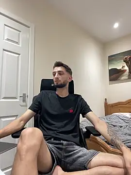 Snapshot of mixedcouplee69 chatting on 09-30-25, 08:03 mixedcouplee69 online show from 09-30-25, 08:03