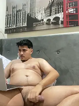 Snapshot of mixedcouplee69 chatting on 10-25-25, 11:54 mixedcouplee69 online show from 10-25-25, 11:54