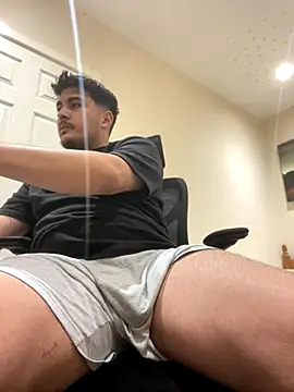 Snapshot of mixedcouplee69 chatting on 11-01-25, 10:23 mixedcouplee69 online show from 11-01-25, 10:23