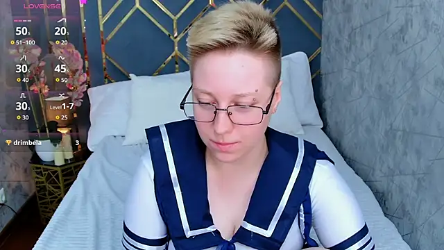 Snapshot of AlexandraGreen chatting on 09-19-25, 09:15 AlexandraGreen online show from 09-19-25, 09:15