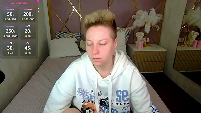 Snapshot of AlexandraGreen chatting on 09-27-25, 08:58 AlexandraGreen online show from 09-27-25, 08:58