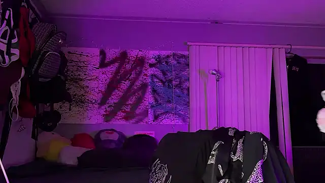 xoFrankie online show from 12-21-25, 07:59