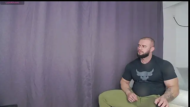 Snapshot of RickyMiami1 chatting on 11-18-25, 09:58 RickyMiami1 online show from 11-18-25, 09:58