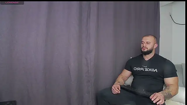 Snapshot of RickyMiami1 chatting on 11-24-25, 06:29 RickyMiami1 online show from 11-24-25, 06:29