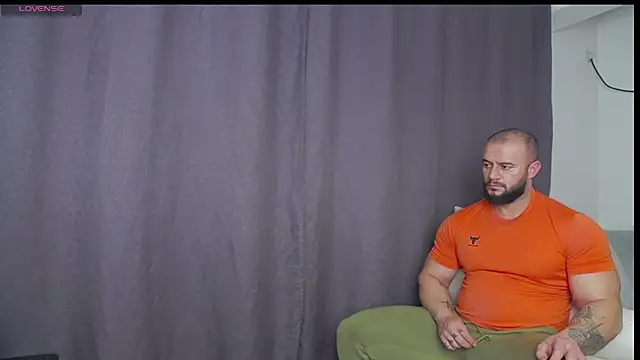 Snapshot of RickyMiami1 chatting on 11-26-25, 06:31 RickyMiami1 online show from 11-26-25, 06:31