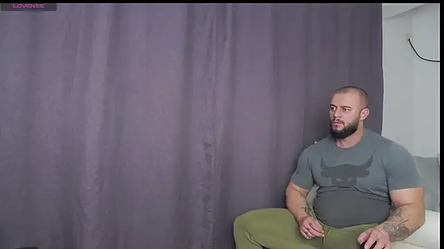 Snapshot of RickyMiami1 chatting on 12-02-25, 08:26 RickyMiami1 online show from 12-02-25, 08:26