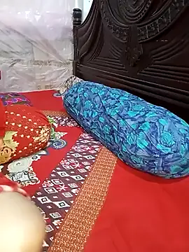 Snapshot of Tanisha-Chy chatting on 10-30-25, 04:41 Tanisha-Chy online show from 10-30-25, 04:41