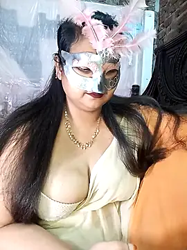 Snapshot of Tanisha-Chy chatting on 11-18-25, 06:01 Tanisha-Chy online show from 11-18-25, 06:01