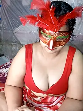 Snapshot of Tanisha-Chy chatting on 12-03-25, 05:33 Tanisha-Chy online show from 12-03-25, 05:33