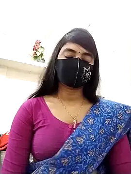 Puja-Rane online show from 11-19-25, 04:40