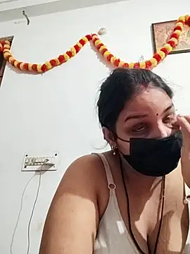 Snapshot of Sexybhabhi6 chatting on 10-08-25, 02:53 Sexybhabhi6 online show from 10-08-25, 02:53
