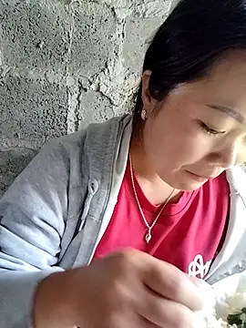 lusy-000 online show from 09-25-25, 05:11