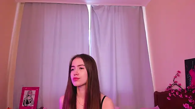 Chloeee4200 online show from 06-29-26, 12:16
