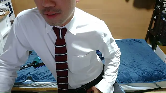 erosuke9 online show from 12-16-25, 12:32