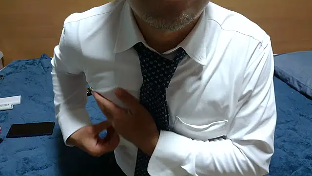 erosuke9 online show from 01-14-26, 12:22