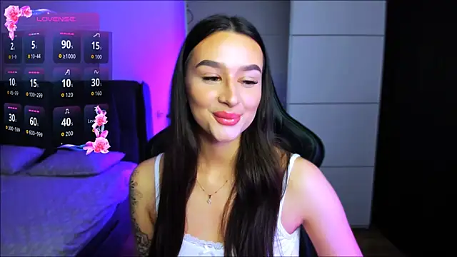 Snapshot of Veronica_Larsson chatting on 11-22-25, 08:08 Veronica Larsson online show from 11-22-25, 08:08