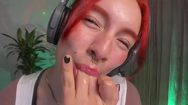 bri von dhara   online show from 10-18-25, 03:35