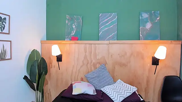 aliceandsia online show from 11-26-25, 07:15