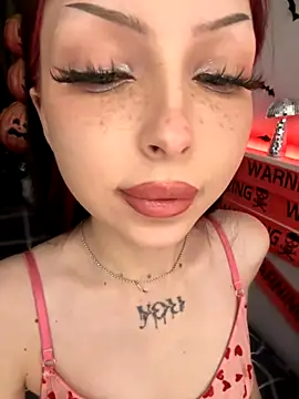 Lina Thornton  online show from 10-16-25, 10:11