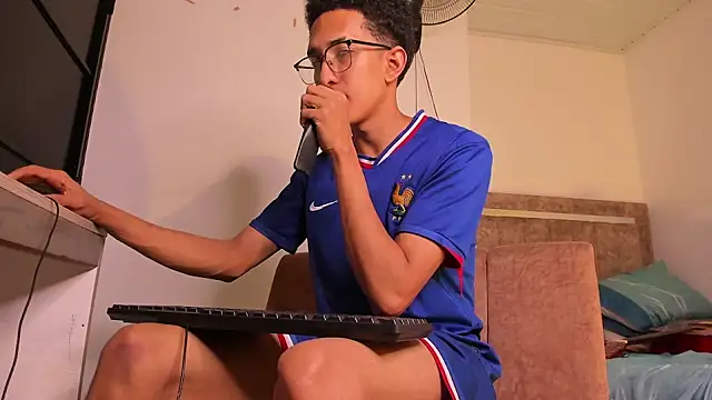 Cj davis  online show from 10-05-25, 04:33