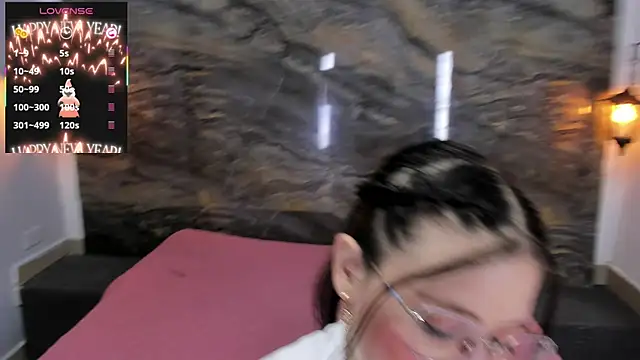Sweetniitee online show from 10-14-25, 07:58