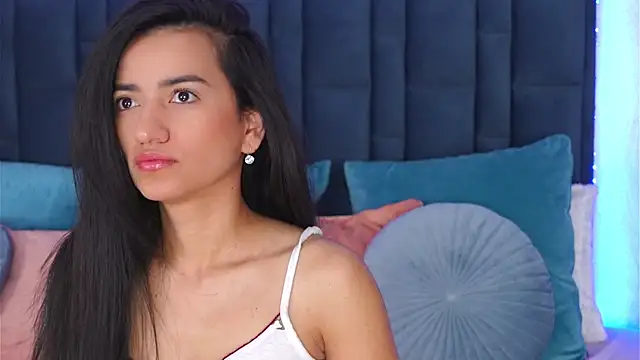 EmilyPrincy online show from 12-22-25, 05:15