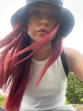 Snapshot of Red_kytty6 chatting on 03-04-26, 05:41 Red kytty6 online show from 03-04-26, 05:41