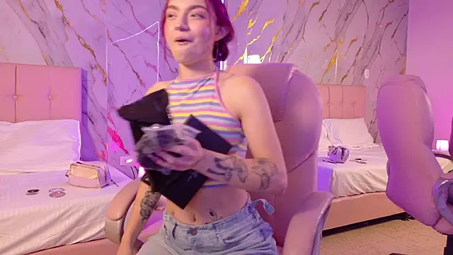 Snapshot of Red_kytty6 chatting on 03-12-26, 03:56 Red kytty6 online show from 03-12-26, 03:56