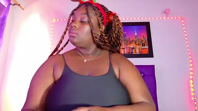 ebony NeighborMoans online show from 12-04-25, 06:49