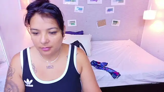 Snapshot of fat_naughtyass chatting on 07-03-26, 01:17 fat naughtyass online show from 07-03-26, 01:17