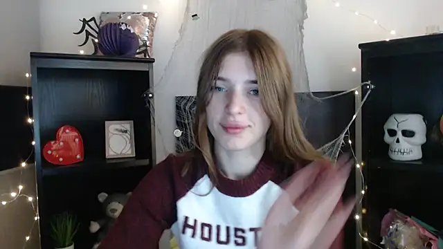 JuiceLips   online show from 11-07-25, 08:14