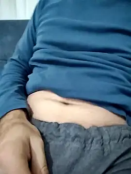 Snapshot of fearleass chatting on 11-28-25, 08:33 fearleass online show from 11-28-25, 08:33