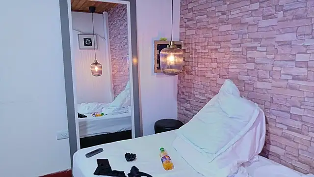 Snapshot of Martina_thompson69 chatting on 01-08-26, 02:19 Martina thompson69 online show from 01-08-26, 02:19