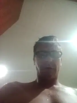 Snapshot of Rudie1 chatting on 09-14-25, 04:17 Rudie1 online show from 09-14-25, 04:17