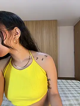 Snapshot of CatadeLuca chatting on 09-10-25, 02:28 CatadeLuca online show from 09-10-25, 02:28