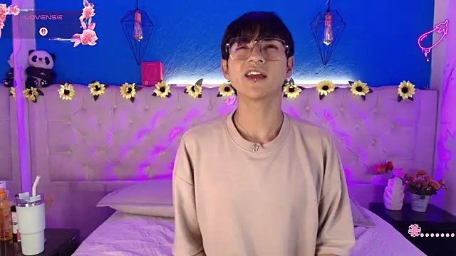 AleAurarashi online show from 04-05-26, 02:42