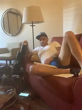 Hothotboyg online show from 11-27-25, 11:51