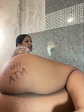 Messy-diana21 online show from 03-07-26, 07:33